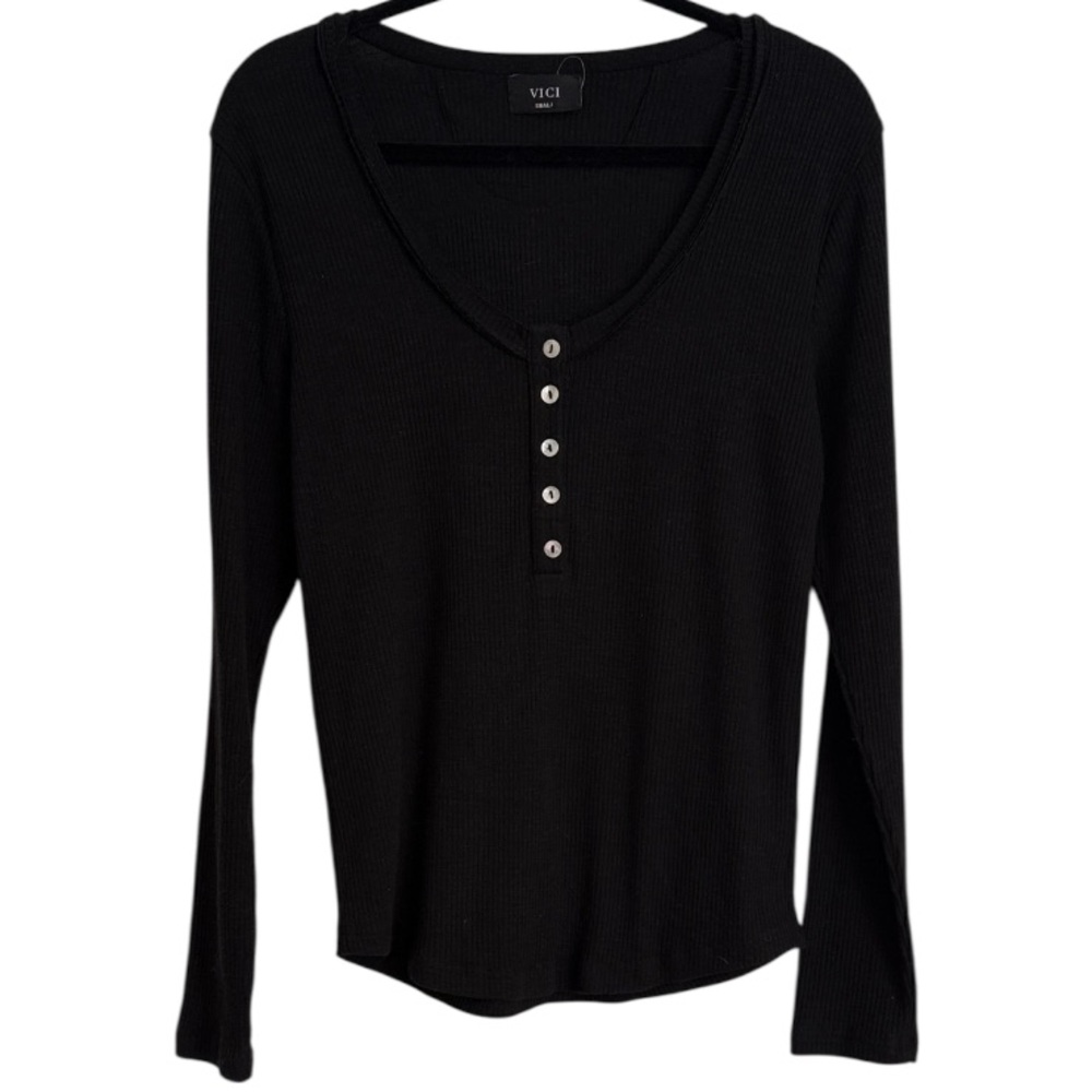 🖤 Vici Black Ribbed Button Front Long Sleeve Top